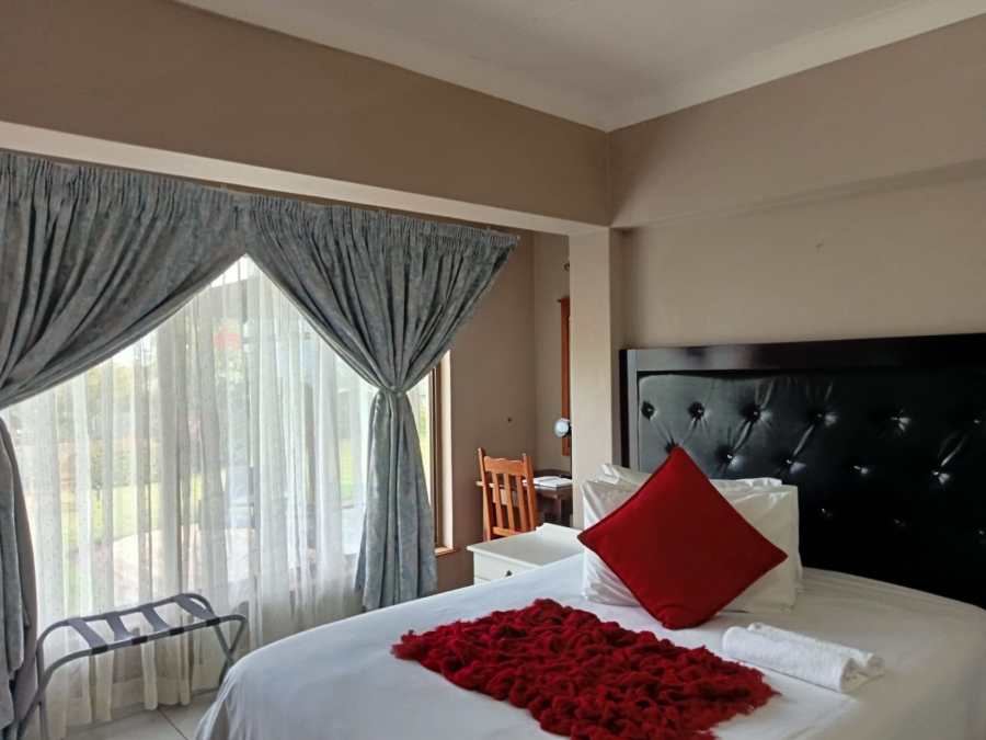 8 Bedroom Property for Sale in Bunkers Hill Eastern Cape
